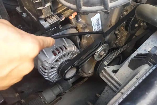 鸠江转速传感器的工作原理是什么？