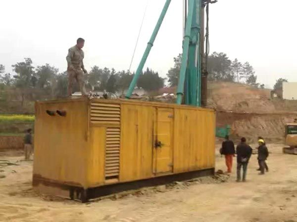 鸠江如何判断水冷式机油散热器密封件是否需要更换？